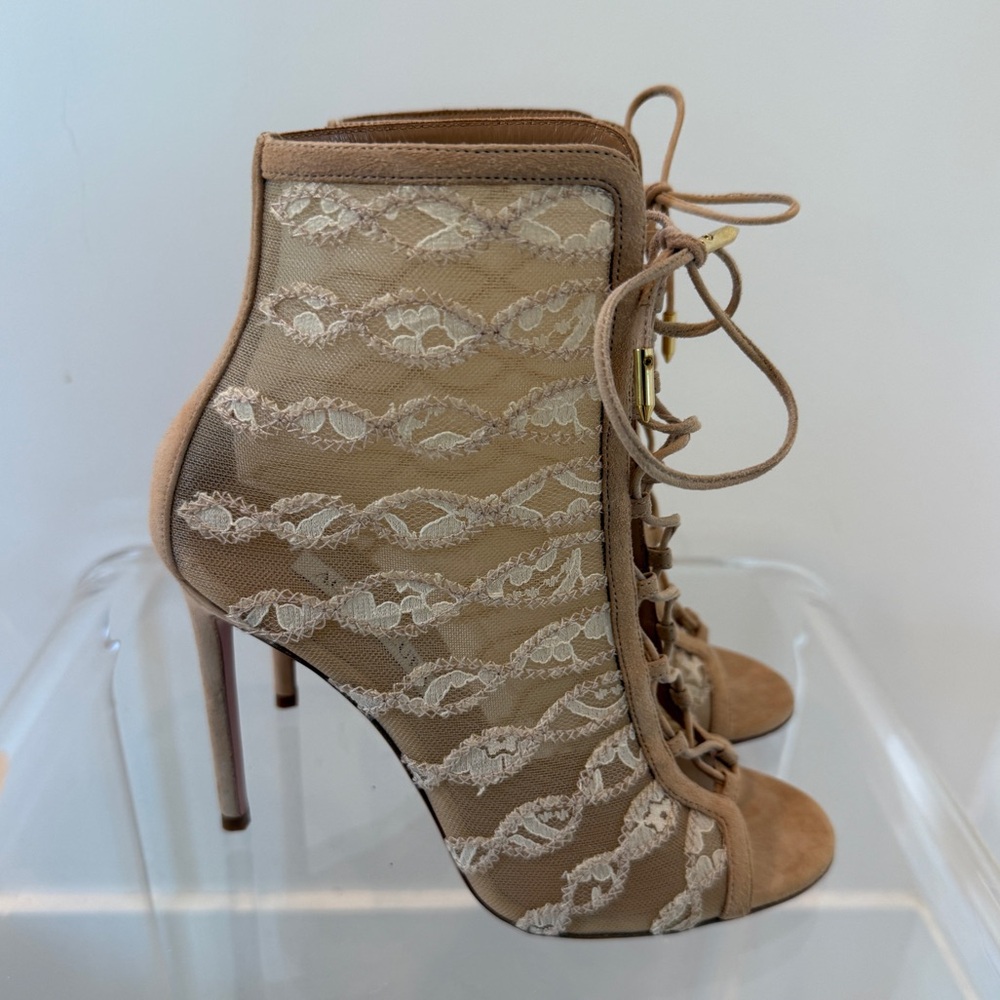 Aquazzura Tan Lace Women's booties
NWT